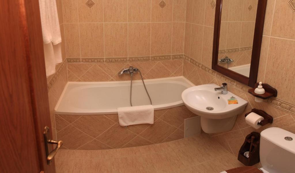 Hotel Ozon Harghita-Bai Bilik gambar